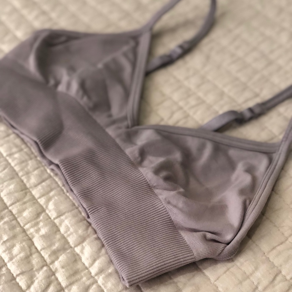 Lululemon V-neck Sports Bra